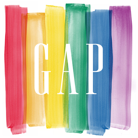 レインボーウィーク2014に賛同し、〈GAP〉のロゴがレインボー仕様に。